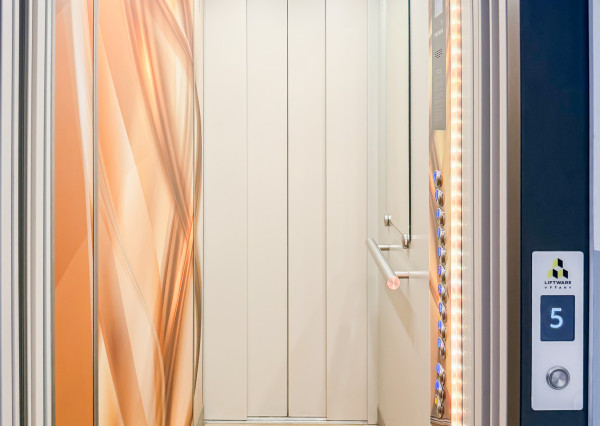 Na predaj priestranný 2-izb. byt po kompletnej rekonštrukcii