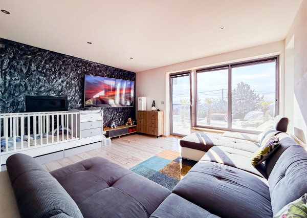 Ponúkame prémiový dom s bazénom v Košiciach