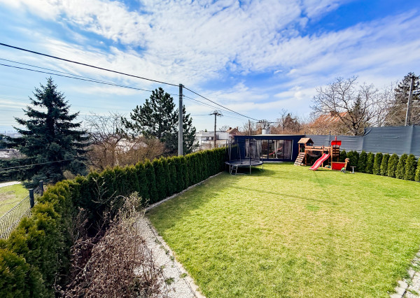 Ponúkame prémiový dom s bazénom v Košiciach