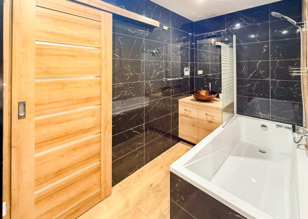 Na predaj krásny 2-izbový byt po novej rekonštrukcii