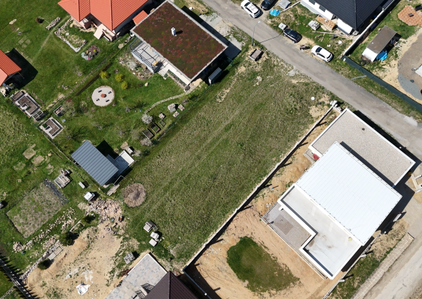 NA PREDAJ- pozemok v obci Šemša, 805m2