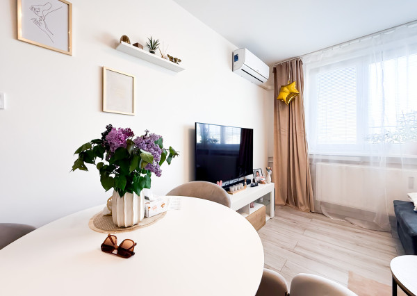 Na predaj 3-izbový byt po novej rekonštrukcii blízko centra