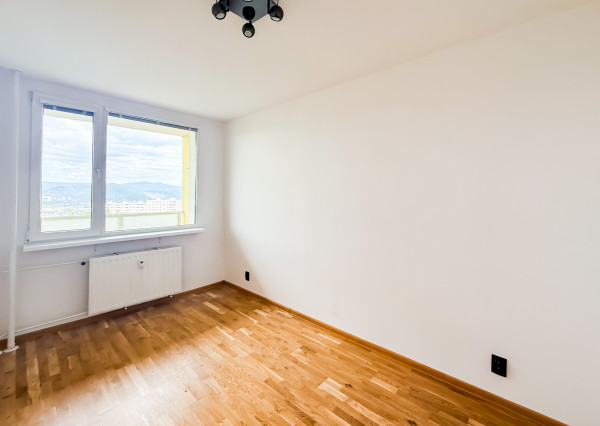 Na predaj 2-izb. byt po novej rekonštrukcii, pražský typ