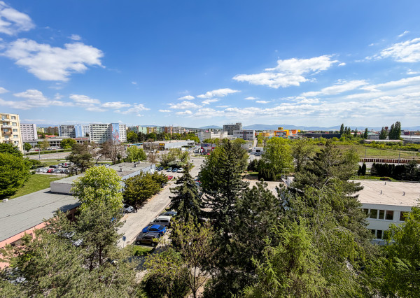 Na predaj 4i byt nová rekonštrukcia, TERASA - Humenská ul.