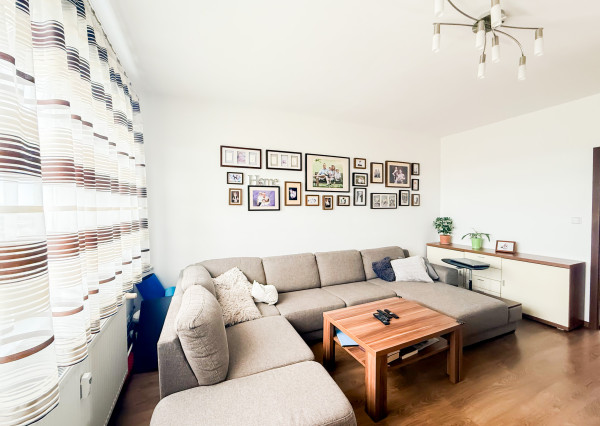 Na predaj veľký 3-izbový byt po rekonštrukcii na KVP