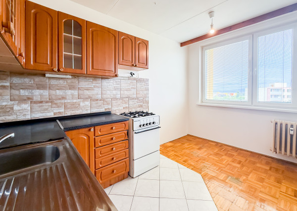 3 izbový byt 56m2+6m loggia, Terasa - Michalovská