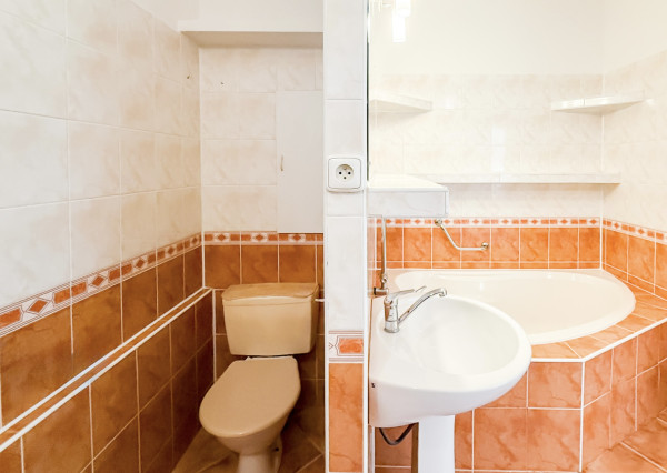 3 izbový byt 56m2+6m loggia, Terasa - Michalovská