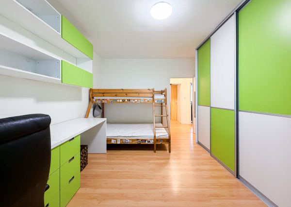 Na predaj veľký 3-izbový byt s balkónom,širšie centrum Košíc