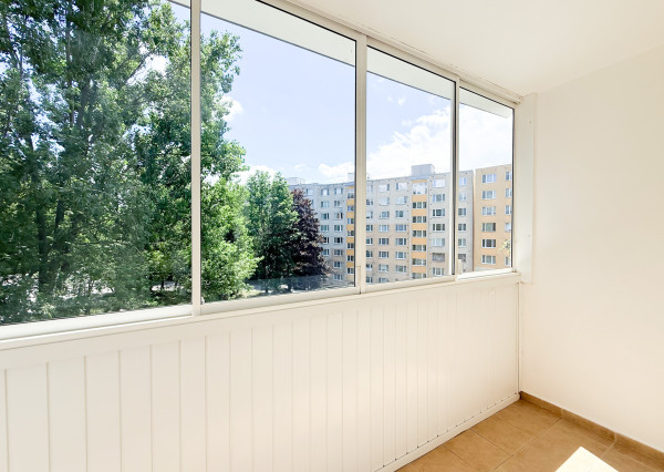 Na predaj veľký moderný 2-izbový byt po novej rekonštrukcii