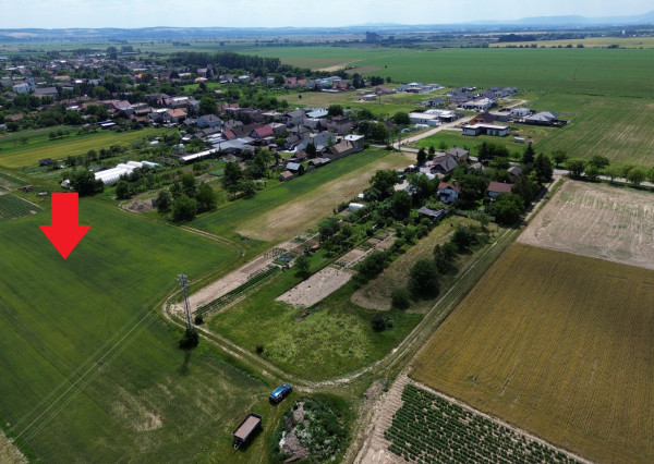 Cestice - pozemok 831m2 zahrnutý územnom pláne