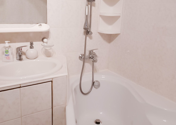 Na prenájom 1-izbový byt 28m2,  Košice - Juh, Turgenevova ul.
