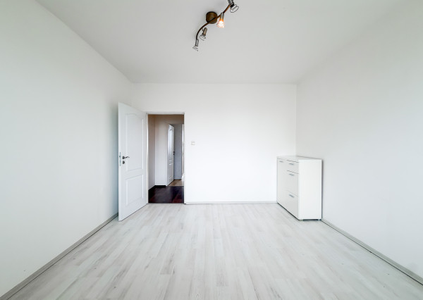 Na predaj 3 izbový byt 74m2, Južná Trieda - širšie centrum