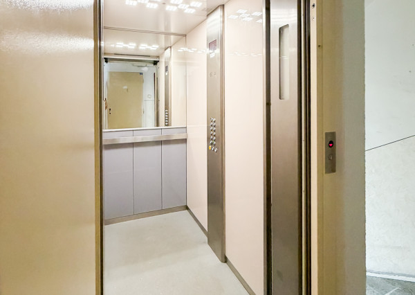 Na predaj 3 izbový byt 74m2, Južná Trieda - širšie centrum