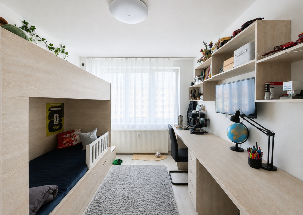Na predaj 3-izb. byt v širšom centre KE, 2x loggia a šatník
