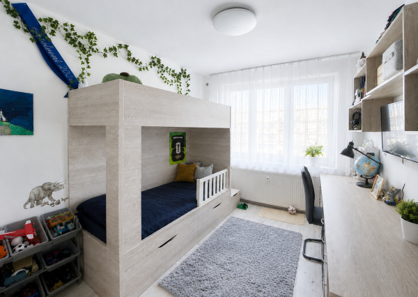 Na predaj 3-izb. byt v širšom centre KE, 2x loggia a šatník