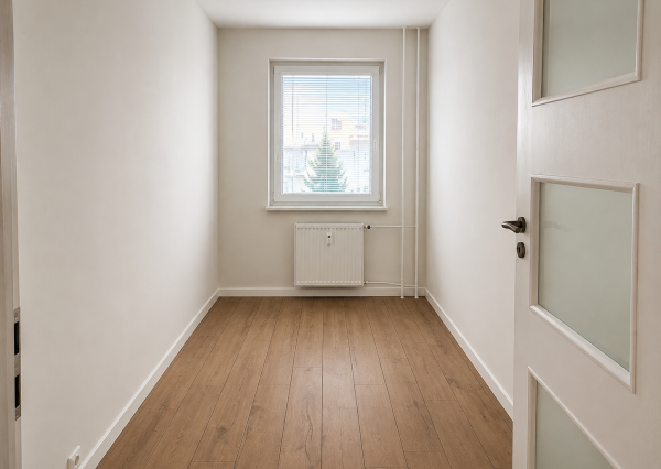 Na predaj 4 izbový byt na Ťahanovciach , loggia
