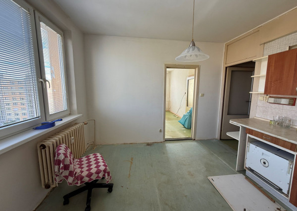 REZERVOVANÉ - 2-izbový byt - Kpt. Jaroša, pôvodný stav, 58m2