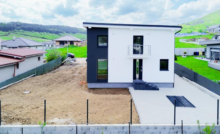 PREDANÉ - NOVOSTAVBA na kľúč - nadštandard, Fintice - fotografia 5