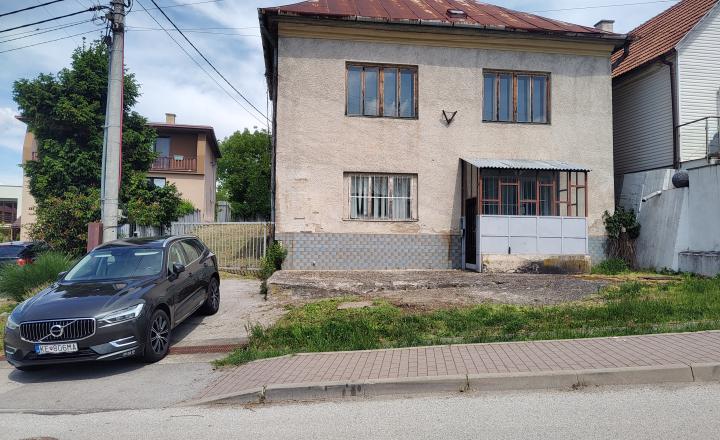 PREDANÉ - Nižná Myšľa pozemok 2664m2, budovy s úžitkovou výmerou 600m2 - fotografia 1