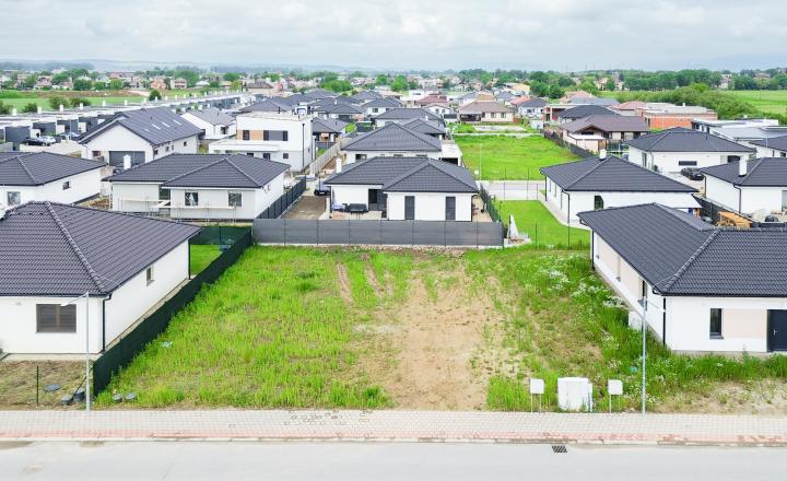 PREDANÉ - NOVÉ MOKRANCE, stavebný pozemok 500m2 - fotografia 7