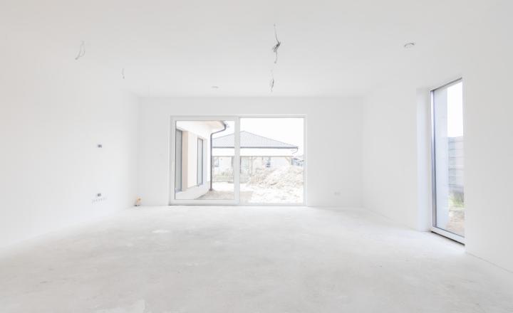 PREDANÉ - NOVÉ MOKRANCE - RD bungalov 140m2, TČ a rekuperácia v cene - fotografia 15