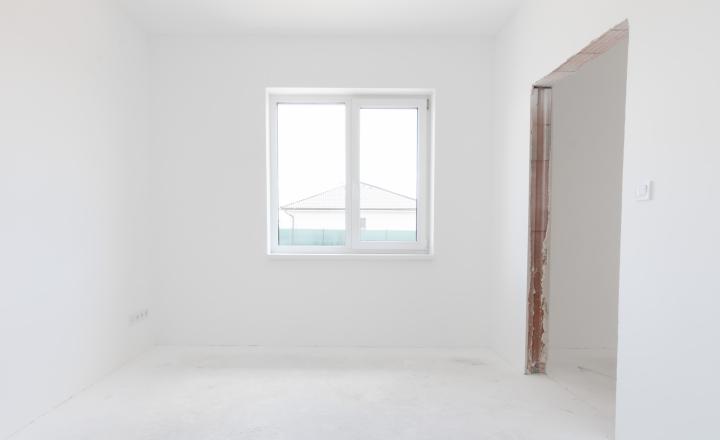 PREDANÉ - NOVÉ MOKRANCE - RD bungalov 140m2, TČ a rekuperácia v cene - fotografia 11