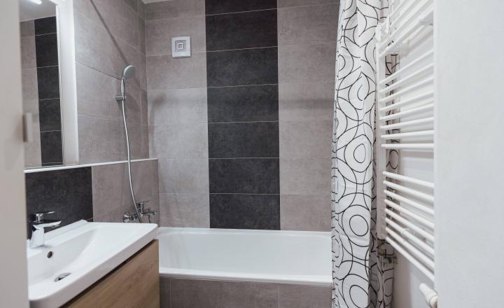 PREDANÉ - 3 izbový byt po kompletnej rekonštrukcii - Karpatská ul. - fotografia 16