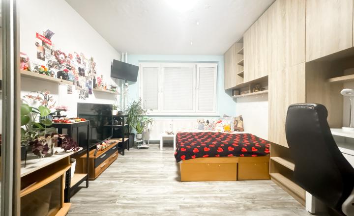 PREDANÉ - 3-izbový byt 82m2 + 2x loggia, po rekonštrukcii - fotografia 15