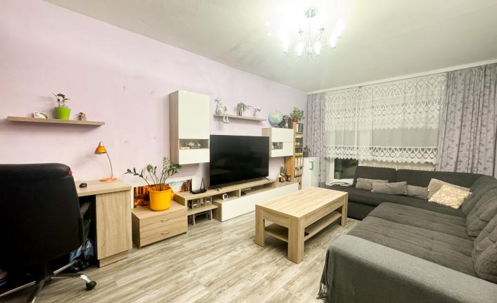 PREDANÉ - 3-izbový byt 82m2 + 2x loggia, po rekonštrukcii - fotografia 4