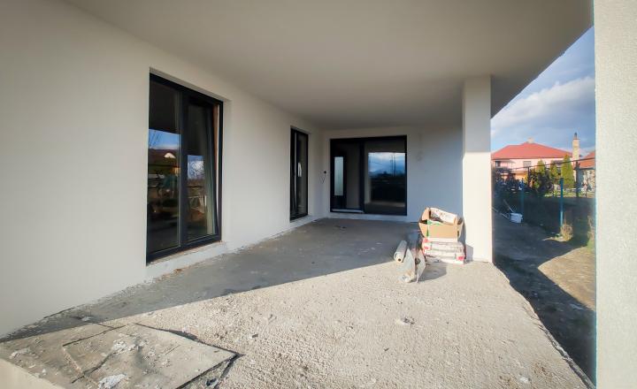 ĎURKOV, novostavba RD na kľúč, pozemok 600m2, komplet IS, TČ - fotografia 16
