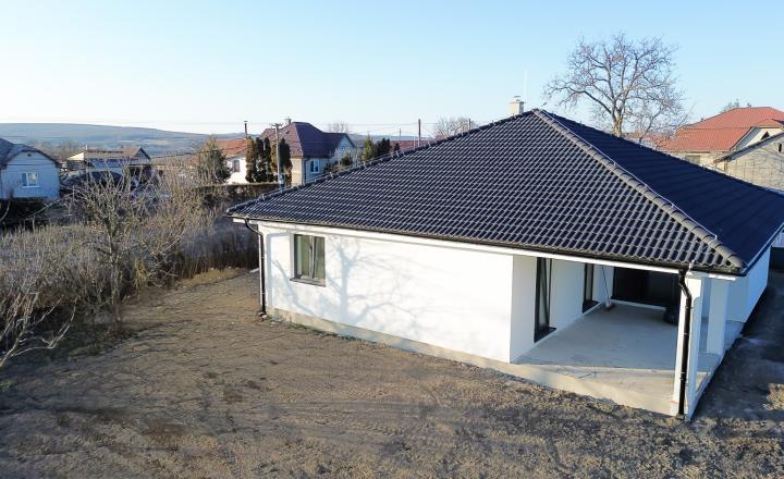 ĎURKOV, novostavba RD na kľúč, pozemok 600m2, komplet IS, TČ - fotografia 6