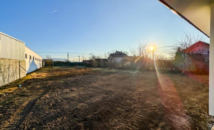 ĎURKOV, novostavba RD na kľúč, pozemok 600m2, komplet IS, TČ - fotografia 18