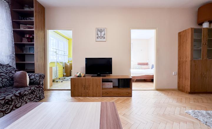 PREDANÉ - Na predaj 4i byt s loggiou, Terasa - Čapajevova - fotografia 3