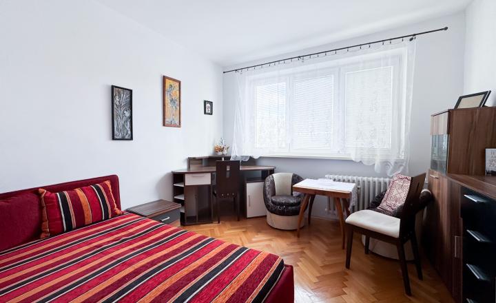 PREDANÉ - Na predaj 4i byt s loggiou, Terasa - Čapajevova - fotografia 7
