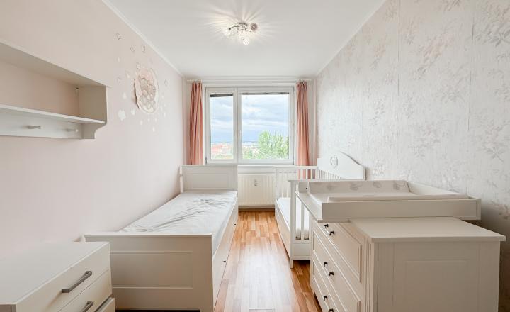 PREDANÉ - 3 izbový Pražák 68m2 - Vojenská - fotografia 6