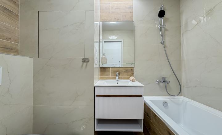 PREDANÉ - 1-izbový byt, TERASA - Tr. SNP, nová rekonštrukcia - fotografia 6