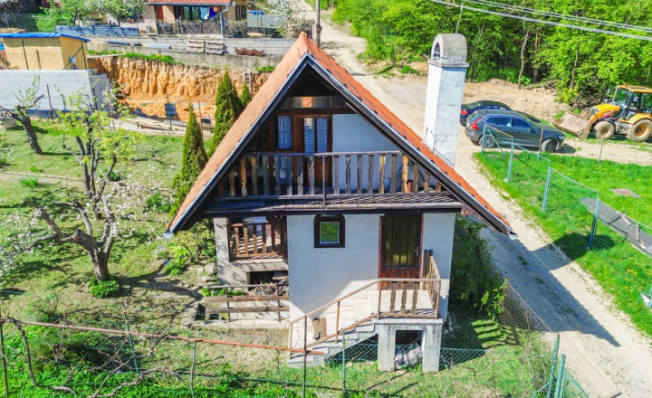 PREDANÉ- BAŠKA - pozemok so stavebným povolením - fotografia 12
