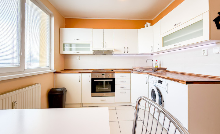 PREDANÉ - 2-izbový byt 52 m2, Popradská - Terasa - fotografia 5