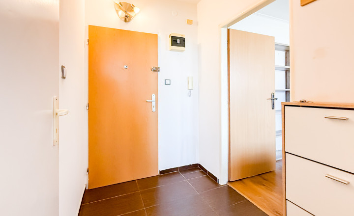 PREDANÉ - 2-izbový byt 52 m2, Popradská - Terasa - fotografia 7