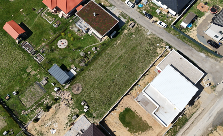 Na predaj veľký pozemok v obci Šemša, 805m2 - fotografia 4