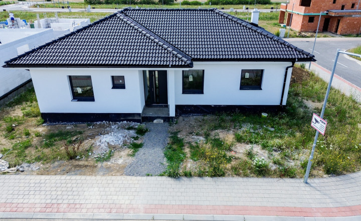 Novostavba RD, VÝCHODNÉ MOKRANCE, všetky IS, asfaltové cesty - fotografia 3