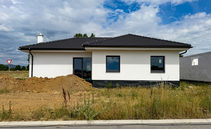 Novostavba RD, VÝCHODNÉ MOKRANCE, všetky IS, asfaltové cesty - fotografia 6