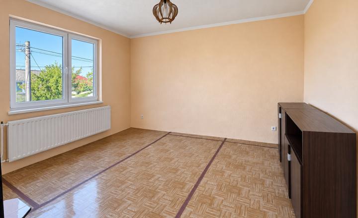 6-izbový RD  220m2 - ČAŇA Zimná ul. na pozemku 891m2 - fotografia 18