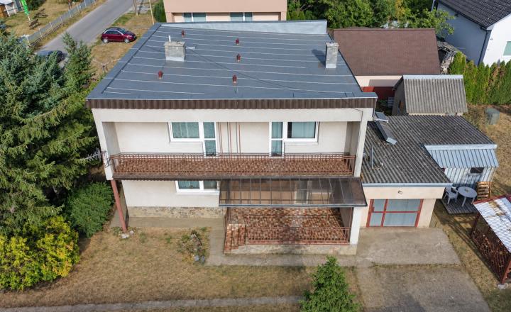 6-izbový RD  220m2 - ČAŇA Zimná ul. na pozemku 891m2 - fotografia 4
