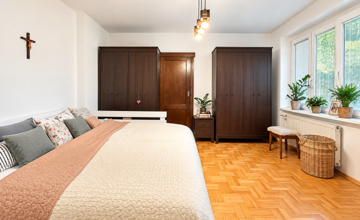 Predaj: tehlový staromestský 5-izb. byt širšom centre, 130m2 - fotografia 4