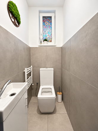 Predaj: tehlový staromestský 5-izb. byt širšom centre, 130m2 - fotografia 19