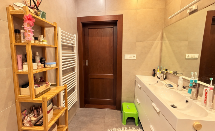 Predaj: tehlový staromestský 5-izb. byt širšom centre, 130m2 - fotografia 12