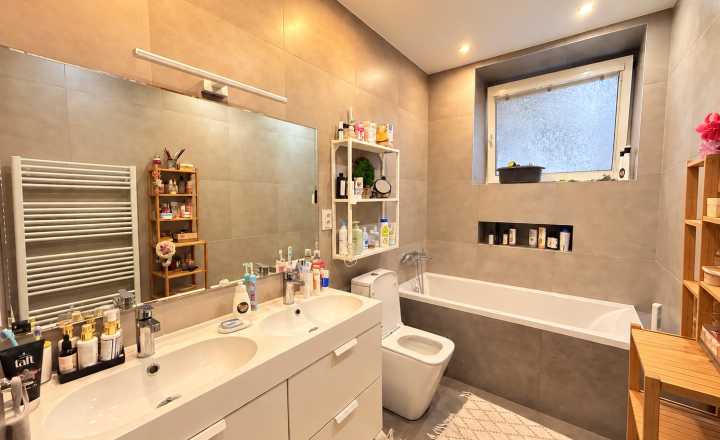 Predaj: tehlový staromestský 5-izb. byt širšom centre, 130m2 - fotografia 11