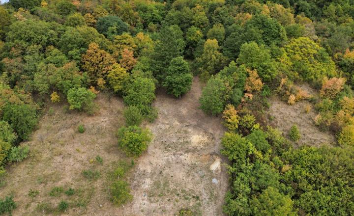 Pozemok 1935 m² so stavebným povolením v Košiciach - fotografia 6