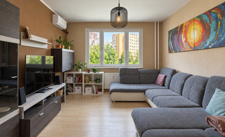 3-izbový byt po rekonštrukcii, 78m2, Ťahanovce - Madridská - fotografia 1